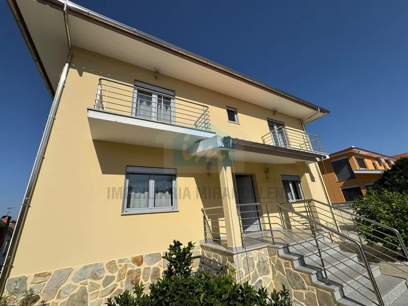 🏡 Moradia T5 para venda em Mirandela com 363 m² de área bruta
