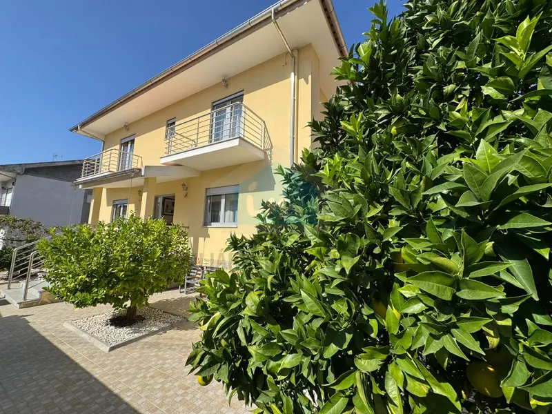 🏡 Moradia T5 para venda em Mirandela com 363 m² de área bruta