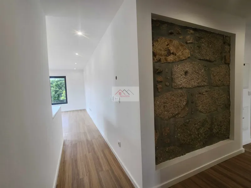 Apartamento T2 novo com terraço de 50m2, Vilar de Pinheiro