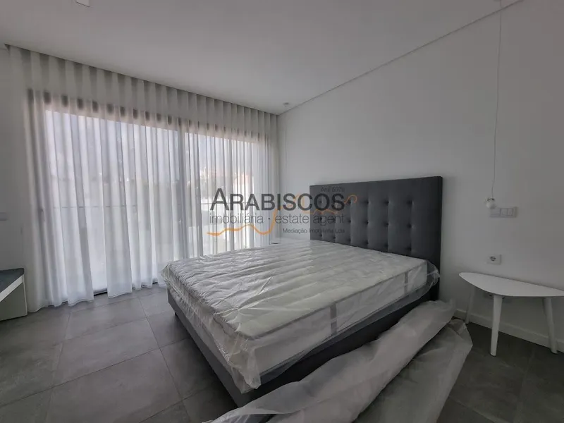 Villa con 3 suite - Piscina - Garage - Arredata - Alvor - Portimão - Algarve