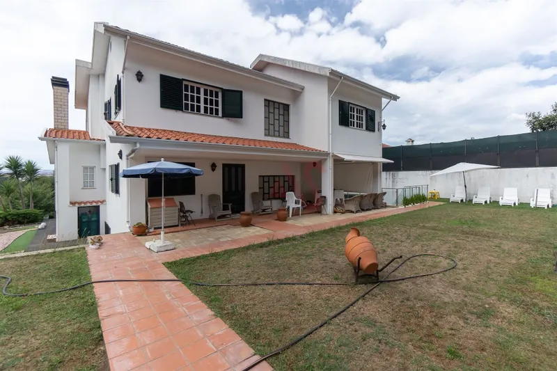 4 bedroom villa with lift in Marecos, Penafiel