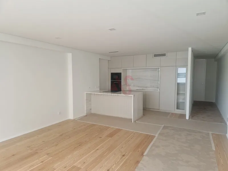 Apartamento de luxo T2 recuado em Creixomil, Guimarães