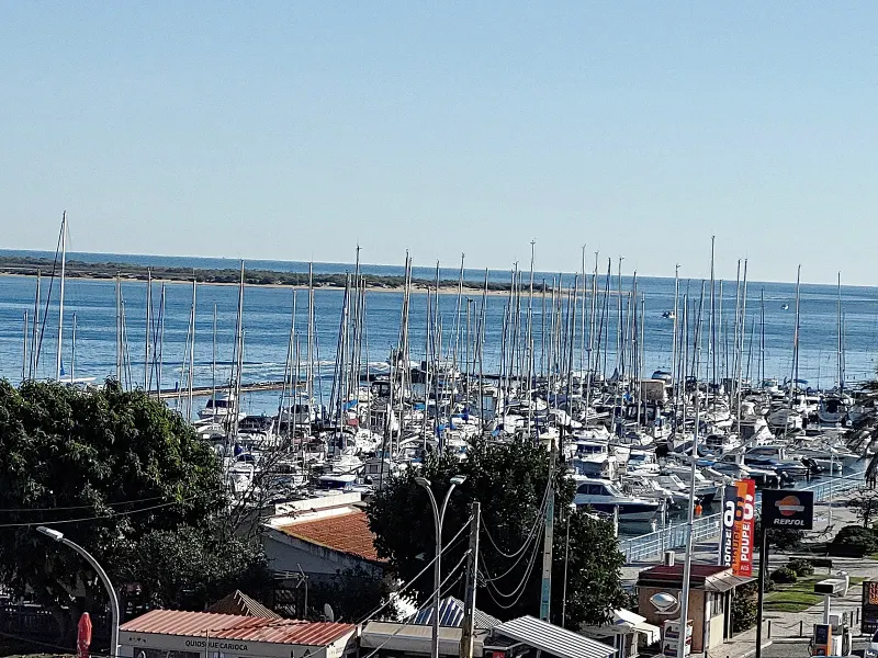 Apartamento T3 duplex na primeira linha Rio