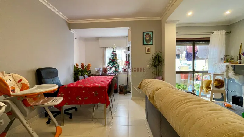 Трехкомнатная квартира, 2 ванные комнаты, 4 балкона, 3 этаж, без лифта, Бурача, Амадора