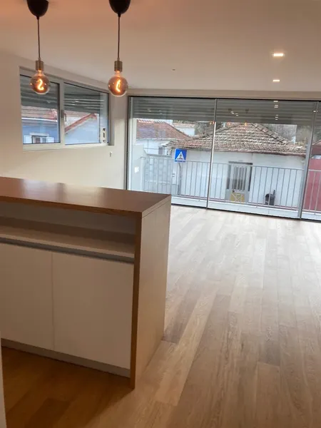 MORADIA NOVA T4 - CLIP