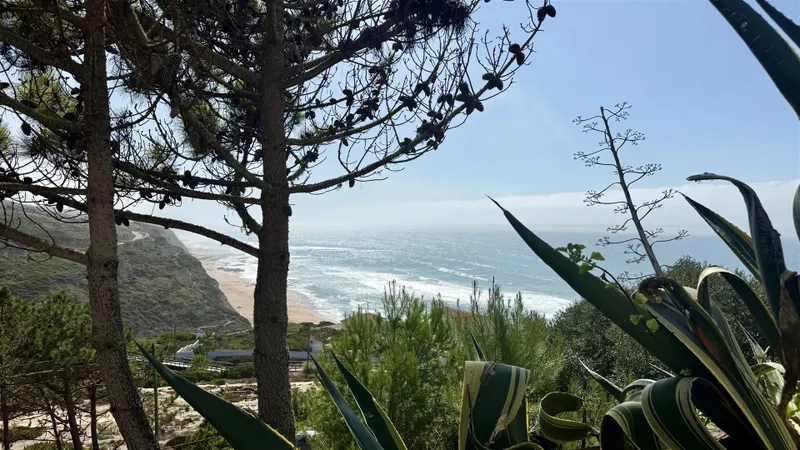 T1 Magoito com vista lateral mar