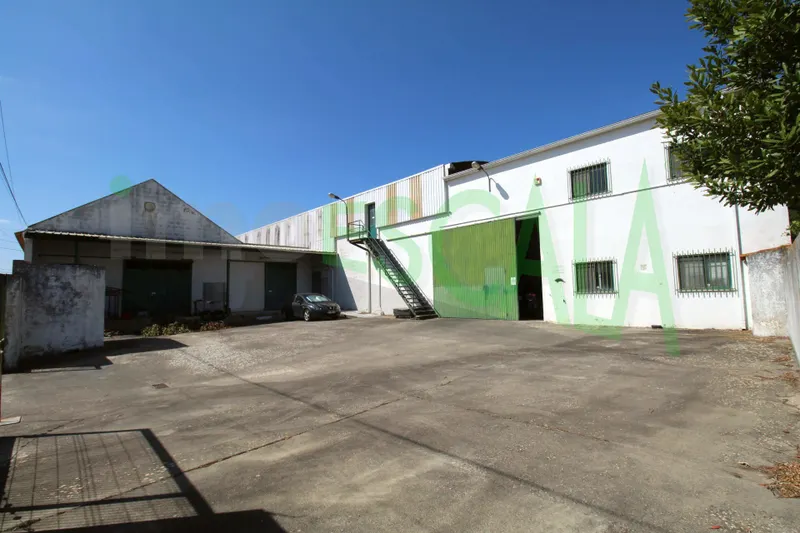 Armazém industrial no concelho do Cartaxo