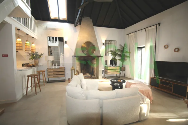 Moradia totalmente remodelada em Azambuja
