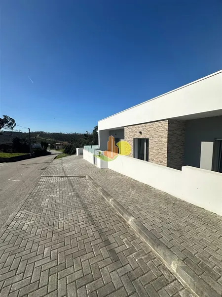Ebenerdiges 3-Zimmer-Haus – Souto da Carpalhosa