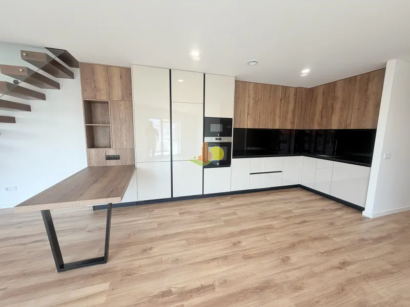 2-Bedroom + 2-Bathroom Duplex with Double Garage
