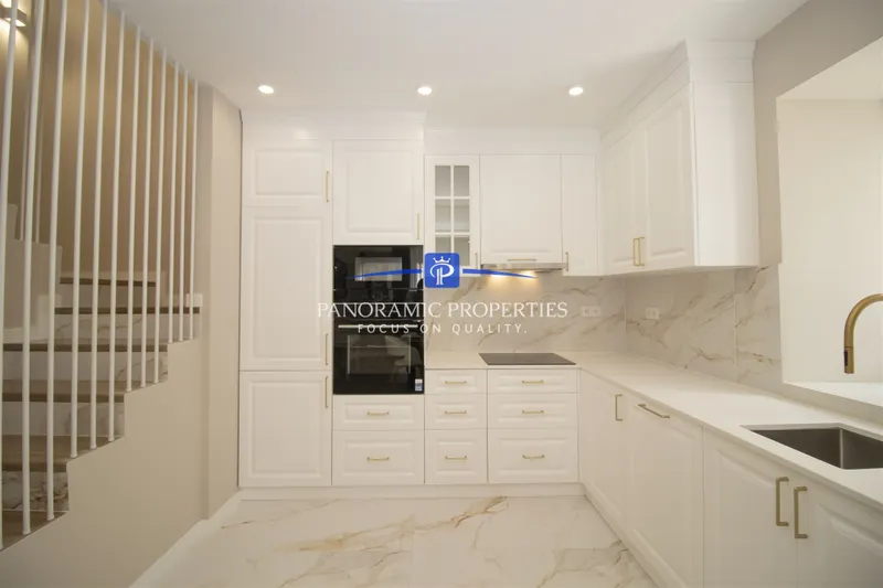 Beautifully appointed 3-bedroom recently fully renovated and refurbished