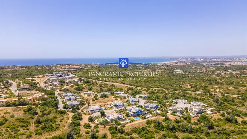  New on the market.   Modern 3-Bedroom semi-detached villa with private pool