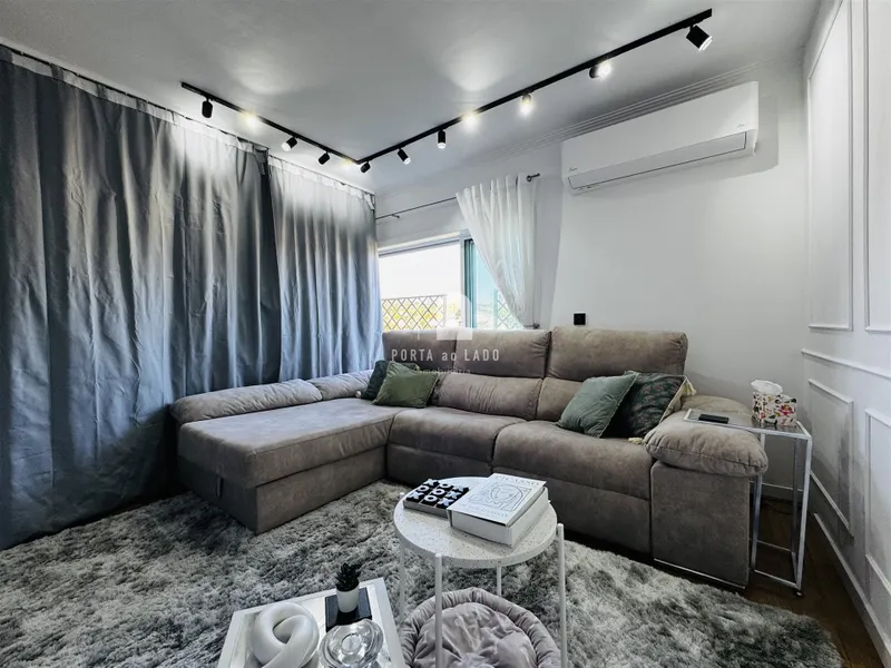 Top Floor 3-Bedroom Apartment with Terrace, Sea Views and Private Garage in Grijó | Vila Nova de Gai