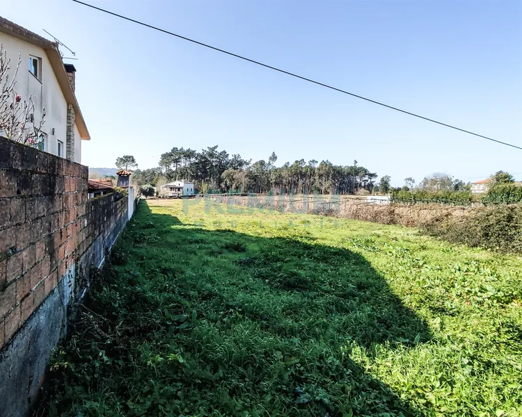 Terreno 9 habitaciones