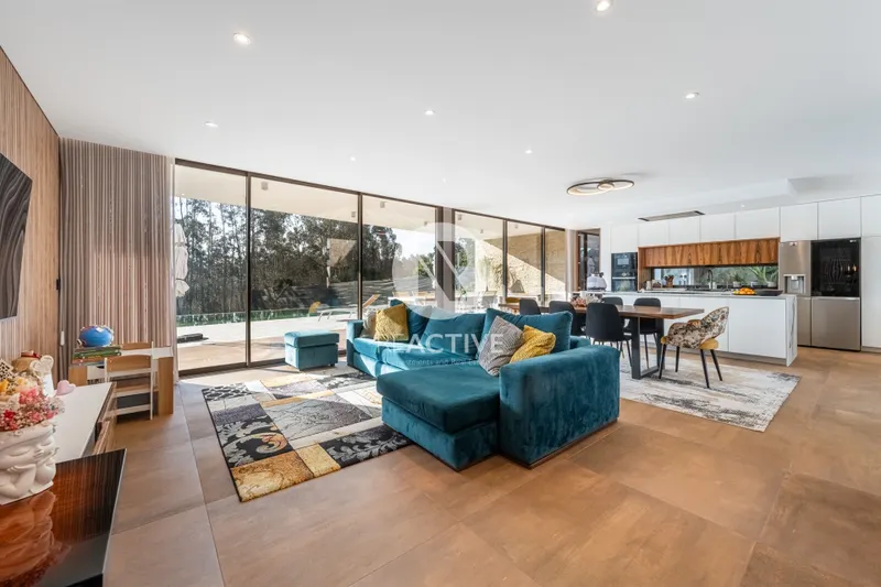 4-Bedroom Single-Storey Villa with Infinity Pool, Pine Forest Views and 1,620 sqm Plot – Avanca