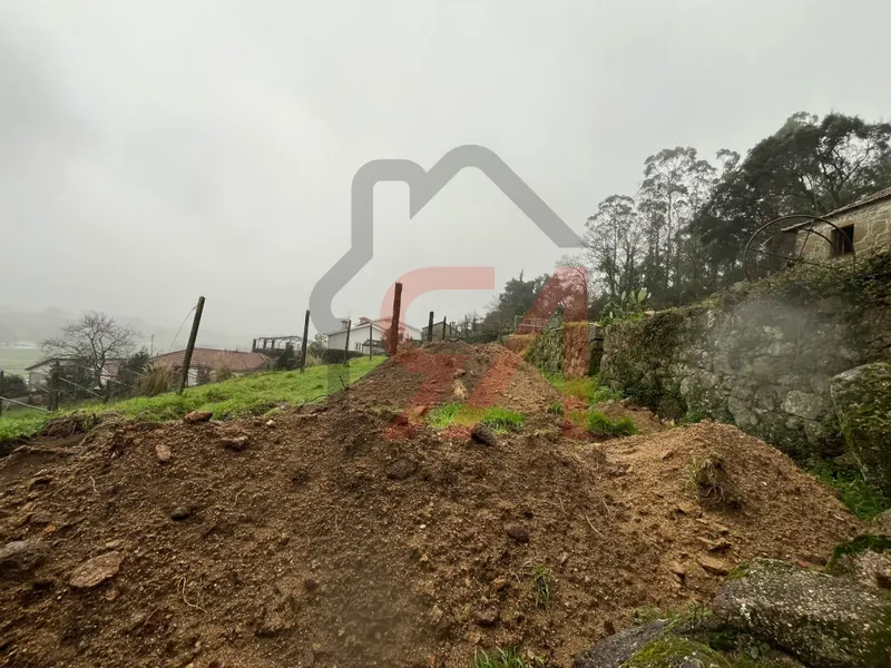 Moradia para Restaurar T2