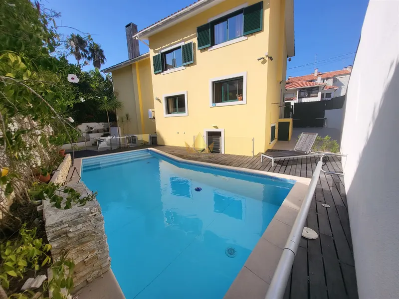 Exclusieve villa met zwembad en bioscoopkamer – comfort en elegantie - Cascais