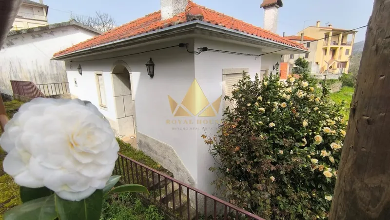 Moradia T3 para Venda em Pomares, Arganil
