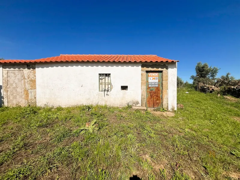 Quintinha com Moradia T1 - Zebreira