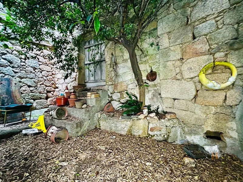  Moradia em banda, centro de Idanha a Nova.