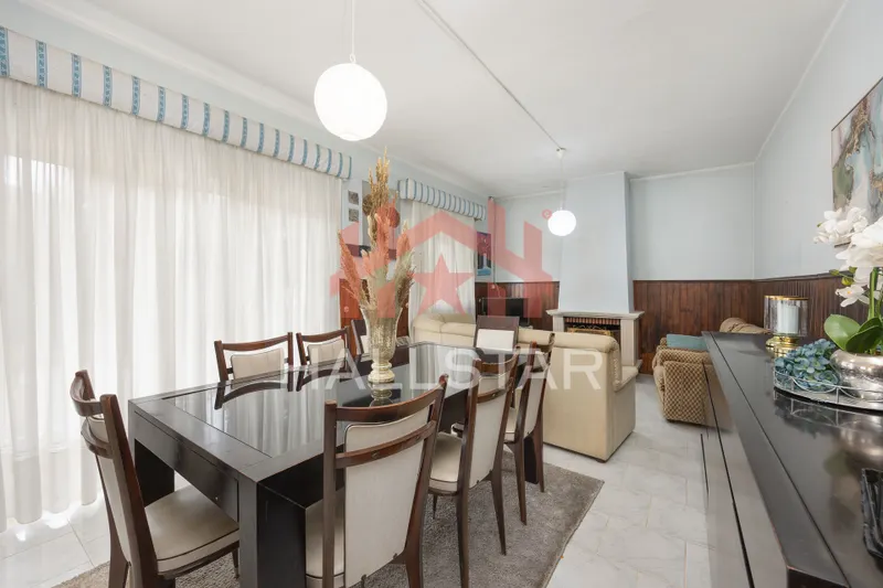 Moradia T3 / Área Total 2.660m2 / Colmeias