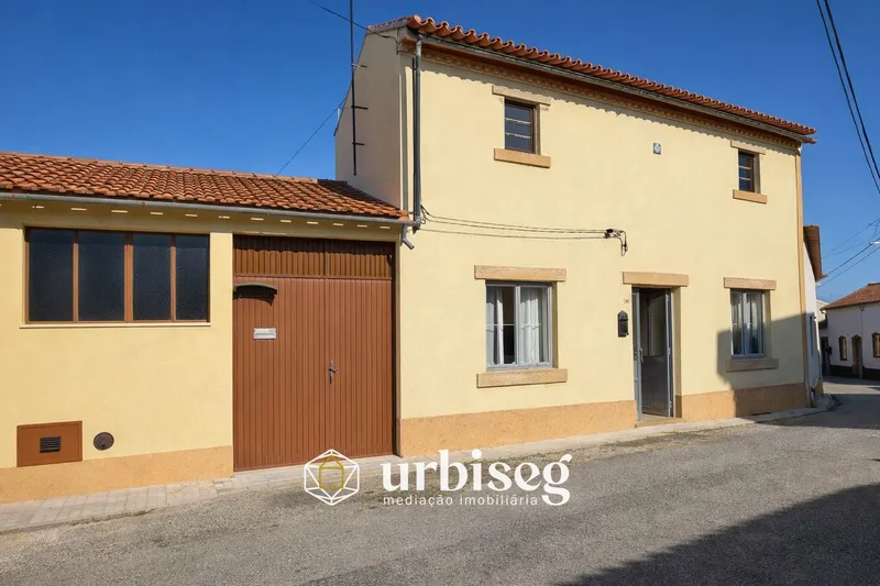 HOUSE NO. 28 IN RUA DO BARRO VALADA - GESTEIRA - SOURE