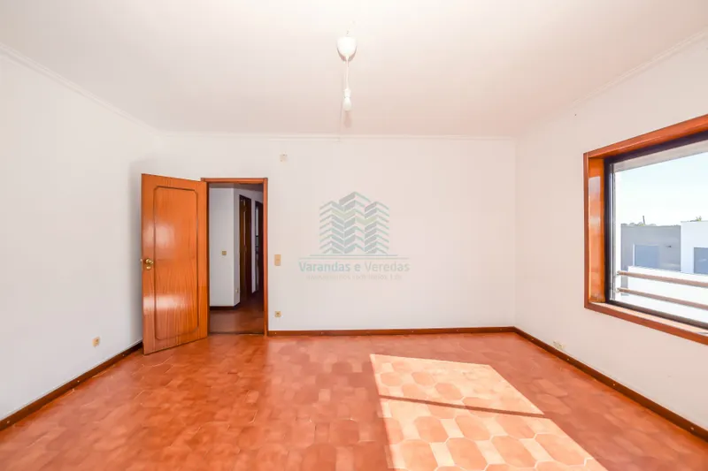 Apartamento T2 no centro de Torres Novas para Arrendamento