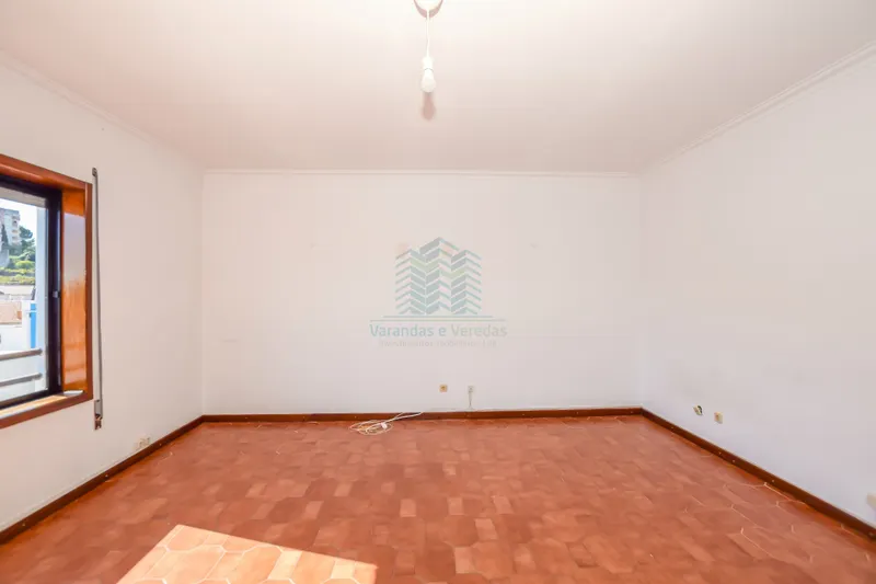 Apartamento T2 no centro de Torres Novas para Arrendamento