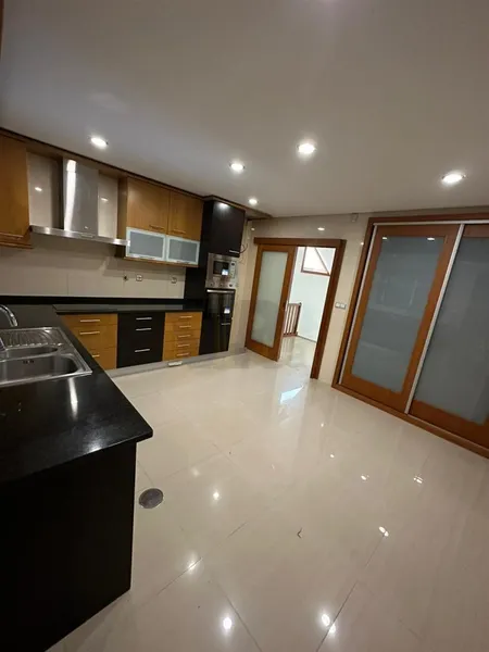 Semi-detached house T4