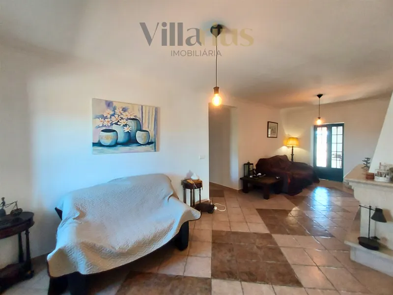 House T3+1 1 km from the historic center of Tomar