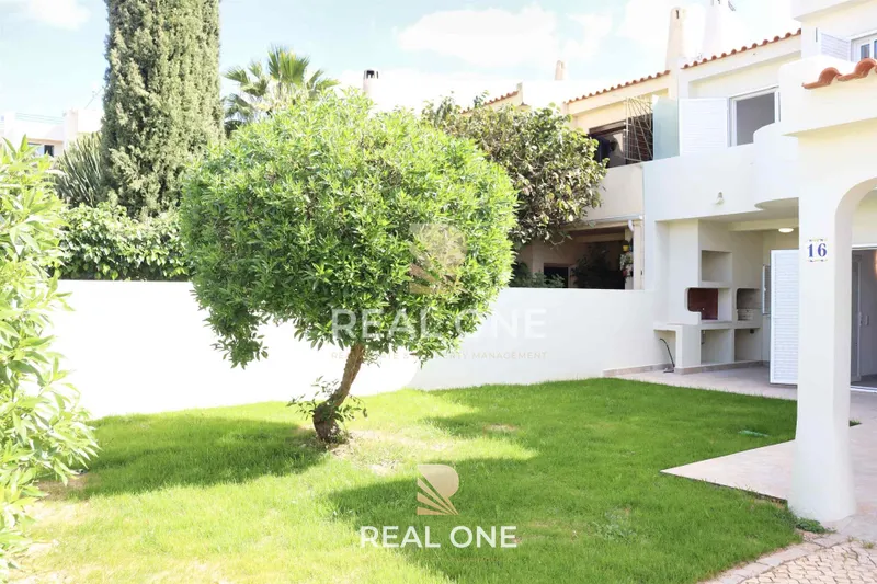 Renovated 3 bedroom villa in the center of Albufeira