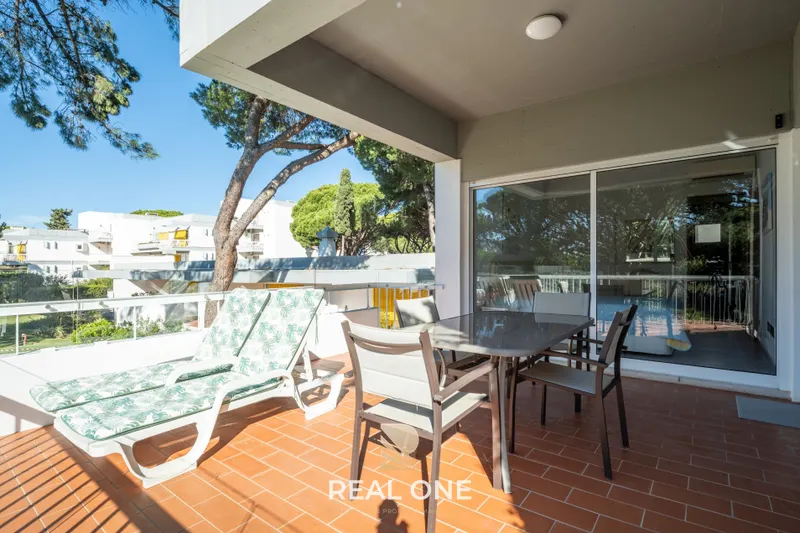 Exclusivo apartamento de 3 dormitorios en Pinhal da Marina, Vilamoura