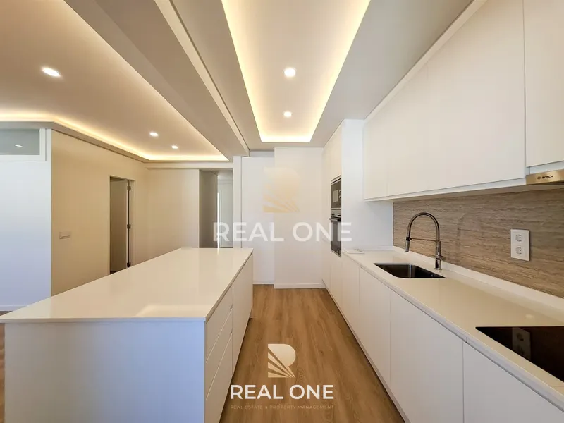 T3 Totalmente Remodelado | Vista Mar | Zona Premium de Loulé