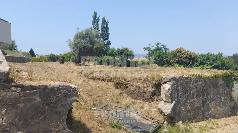 Terreno com Projeto Aprovado – 1392 m²