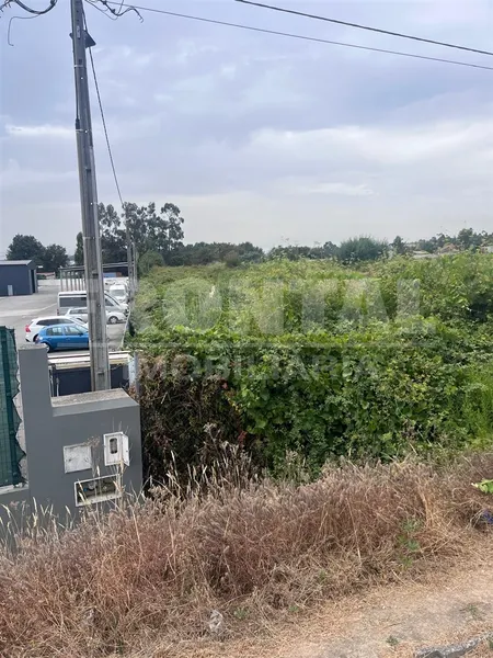 Terreno Para Venda – 6.000 m² | Localização Estratégica junto ao Aeroporto