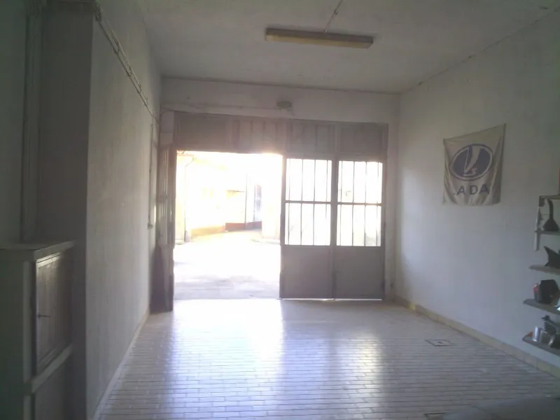 Armazém / Loja Ampla | Centro da Maia, Porto